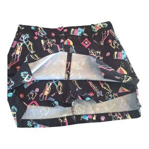 ATTYRE NY Colorful Skort 8P Black with Brite Multi Retro Fun City Ladies Print